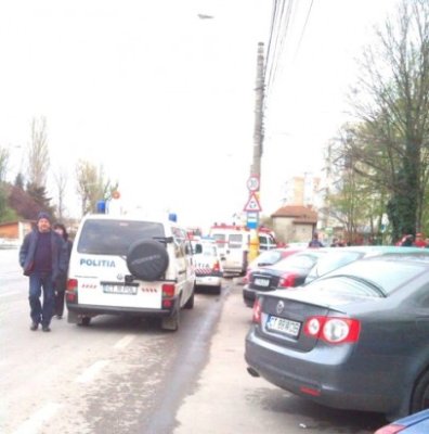 Agitaţie pe bulevardul Aurel Vlaicu: a fost găsit un proiectil